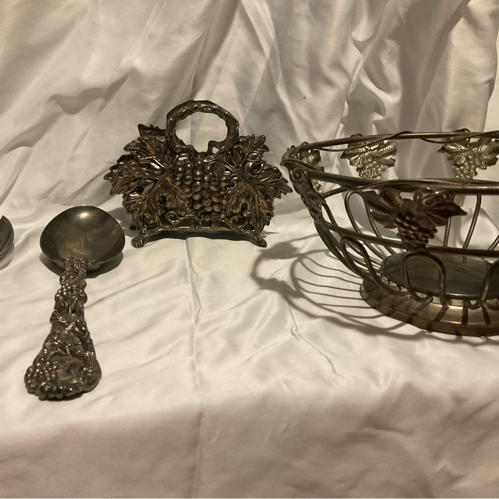 Elegant Silver Fancy Dinner Serving  Decorative Set